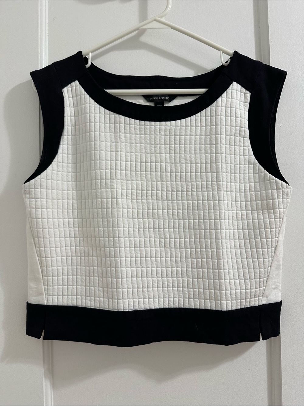 BR Sleeveless Top